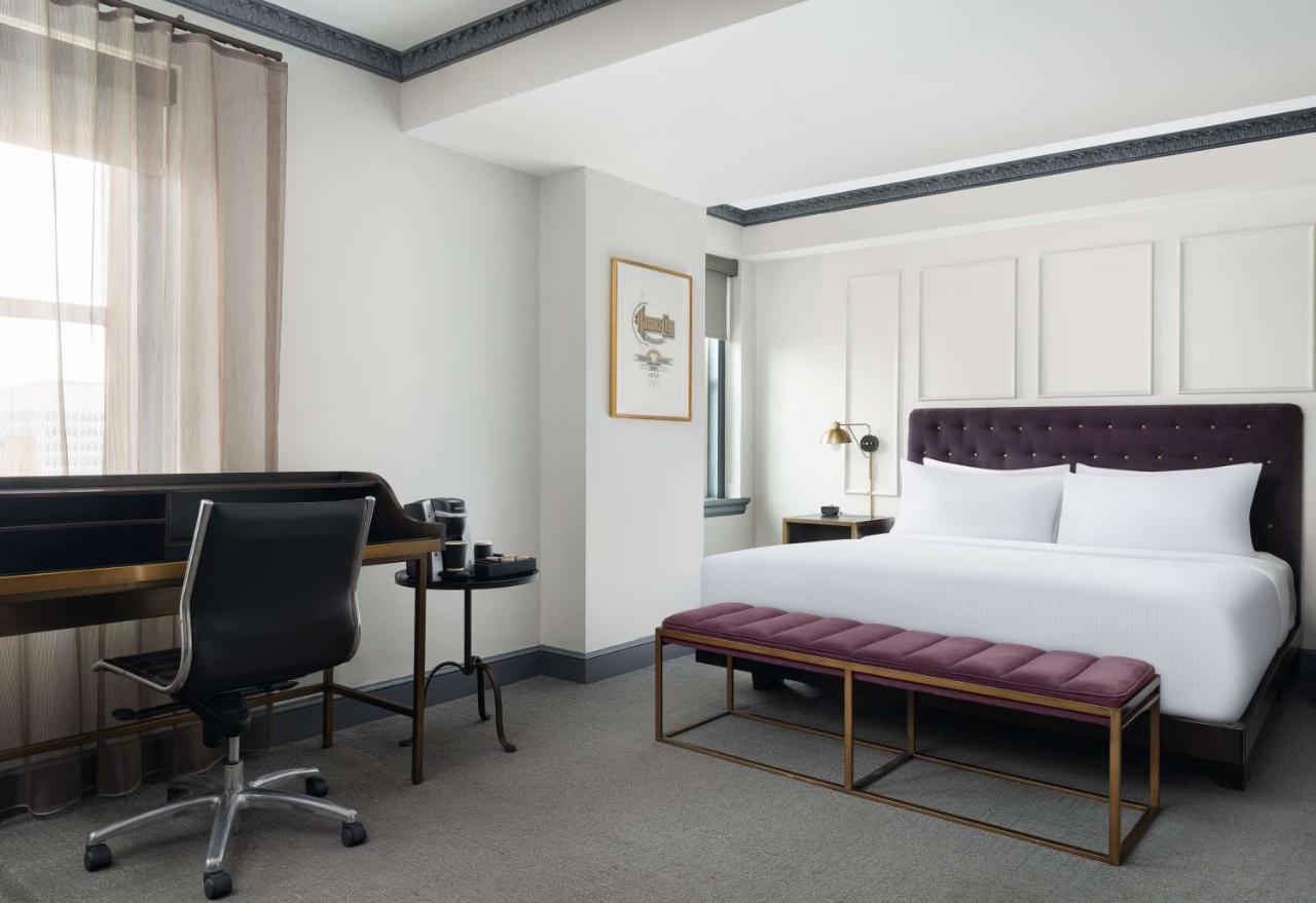 Standard King Room at Hotel Phillips Kansas City Curio Collection by Hilton