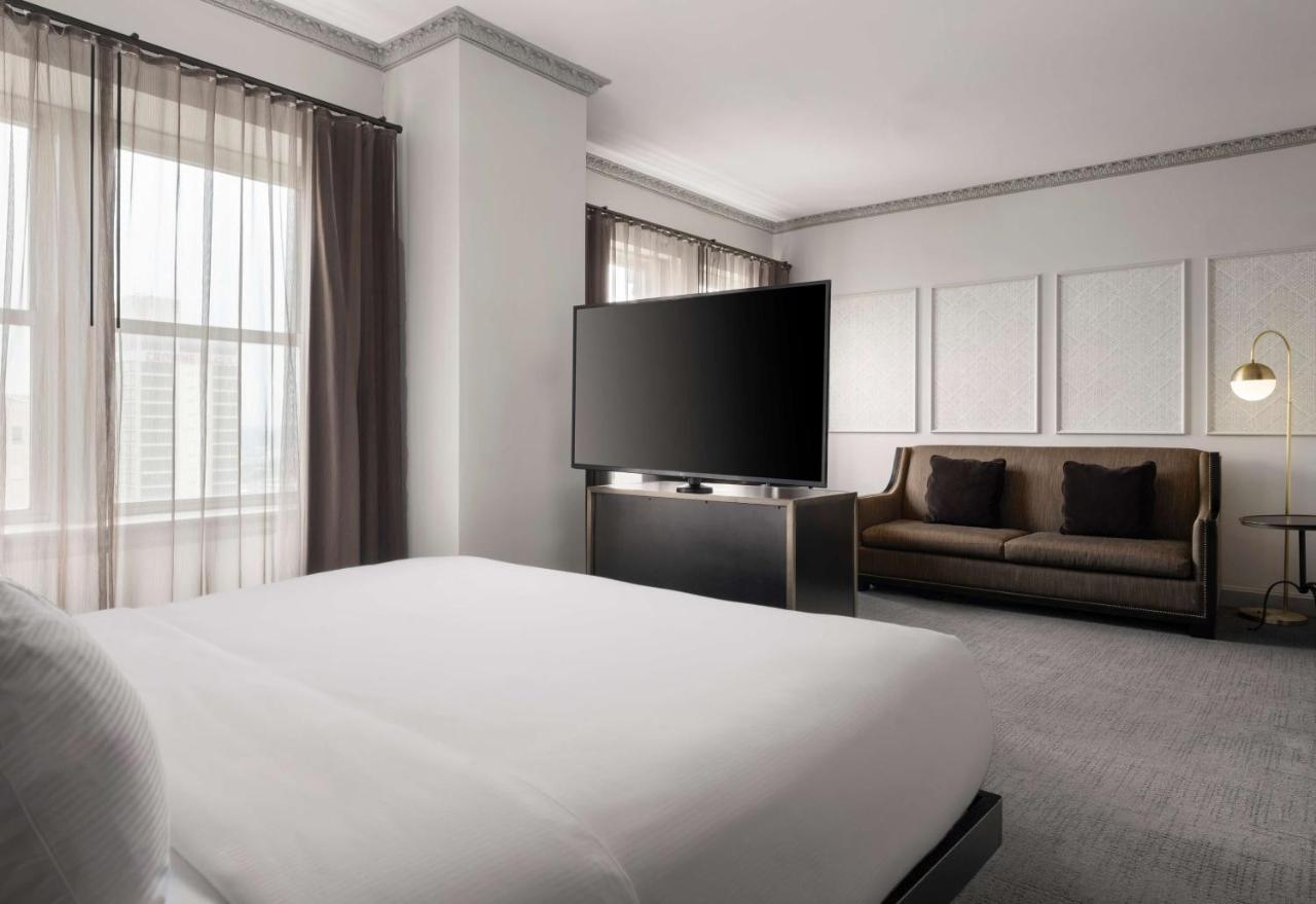 Deluxe King Room with Roll-In Shower - Mobility Accessible at Hotel Phillips Kansas City Curio Collection by Hilton