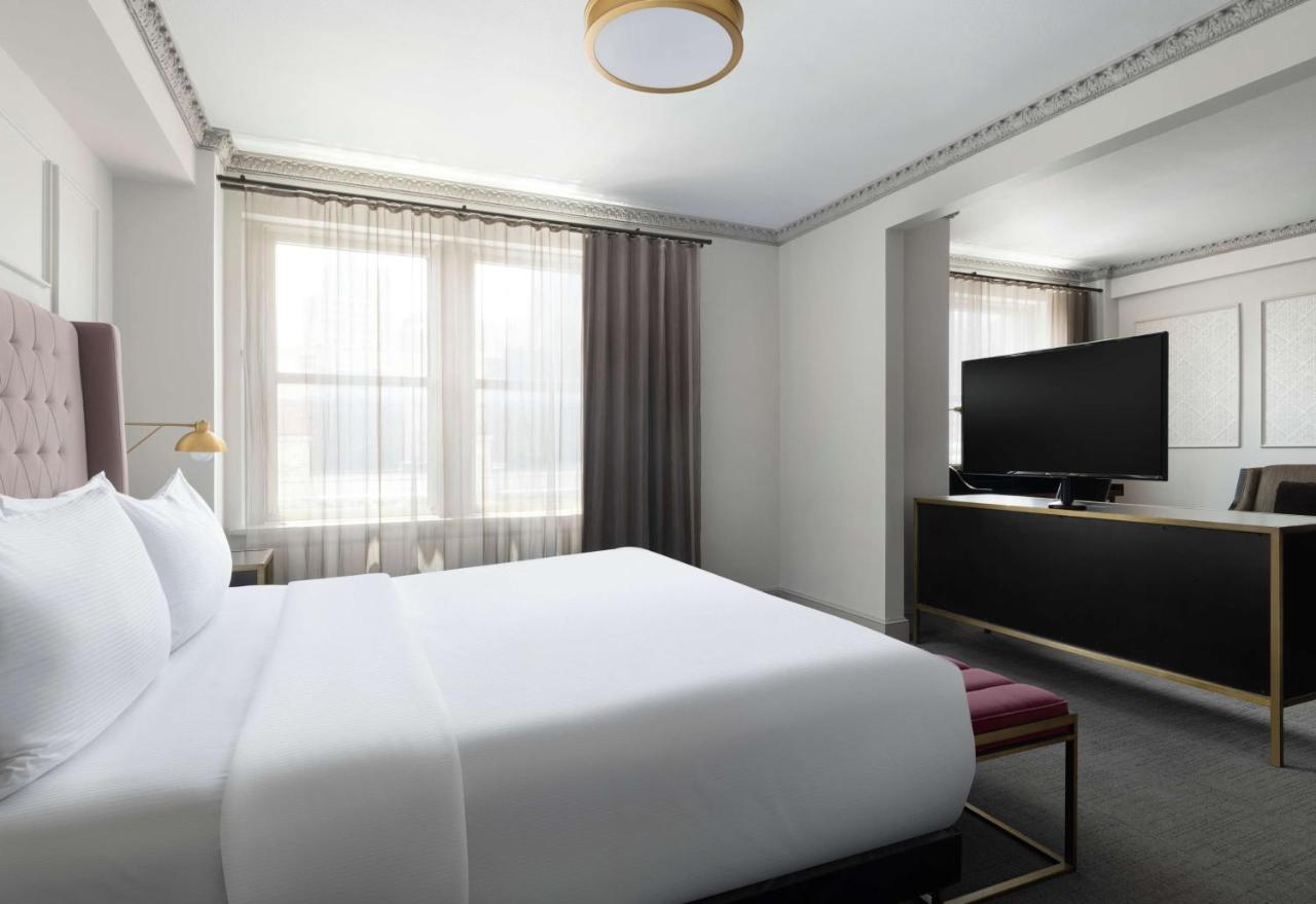 Deluxe King Room at Hotel Phillips Kansas City Curio Collection by Hilton