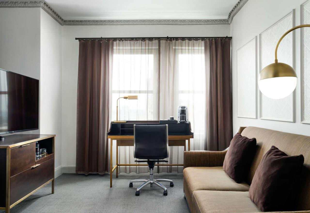 Deluxe King Room with Roll-In Shower - Mobility Accessible at Hotel Phillips Kansas City Curio Collection by Hilton