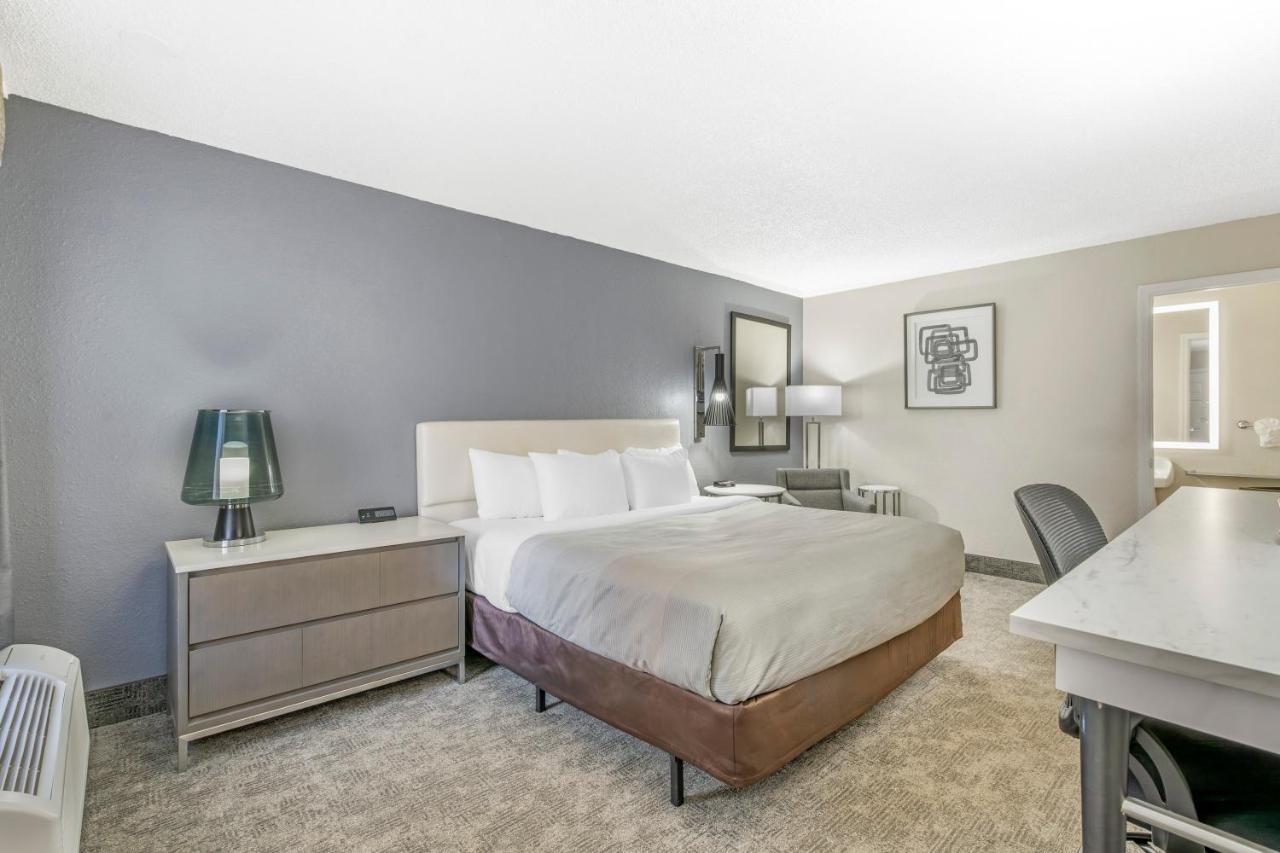 King Room - Accessible/Non-Smoking at Quality Inn Daytona Speedway I-95