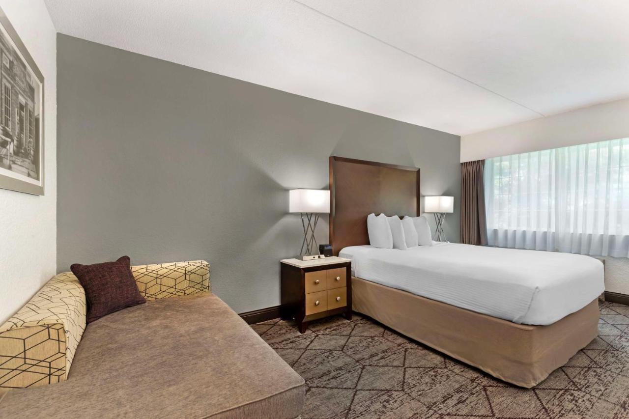  | Best Western Plus Longbranch Hotel & Convention Center