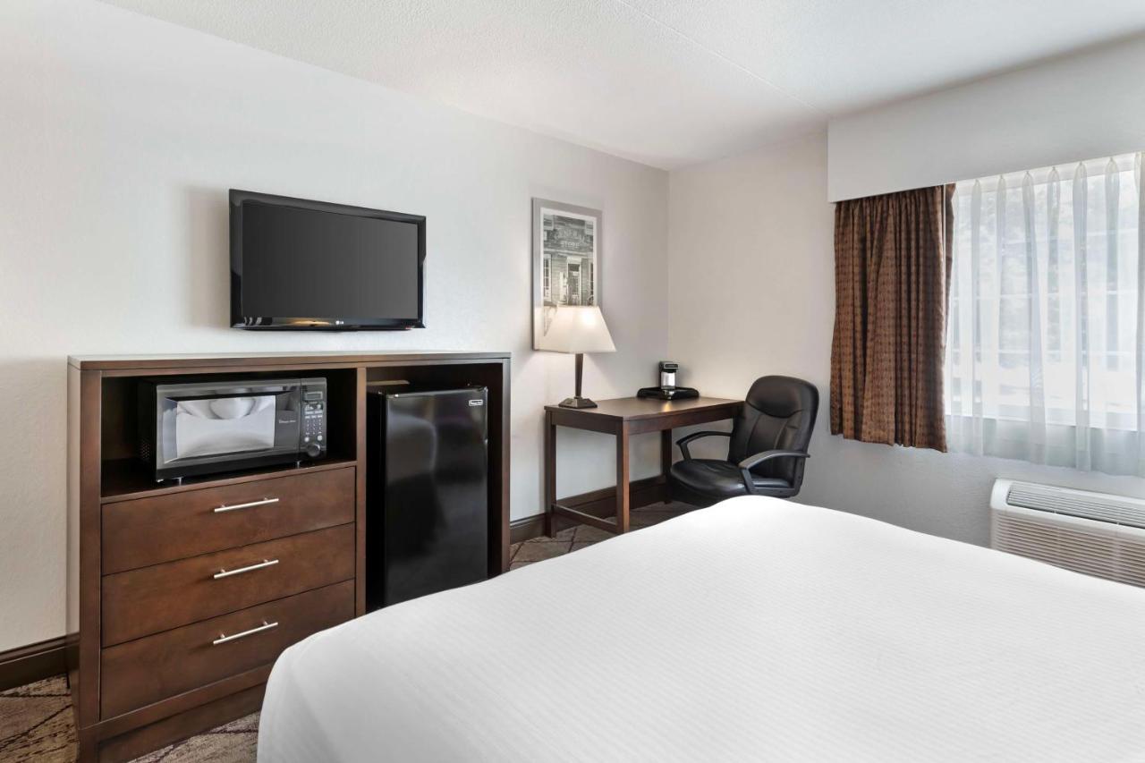  | Best Western Plus Longbranch Hotel & Convention Center