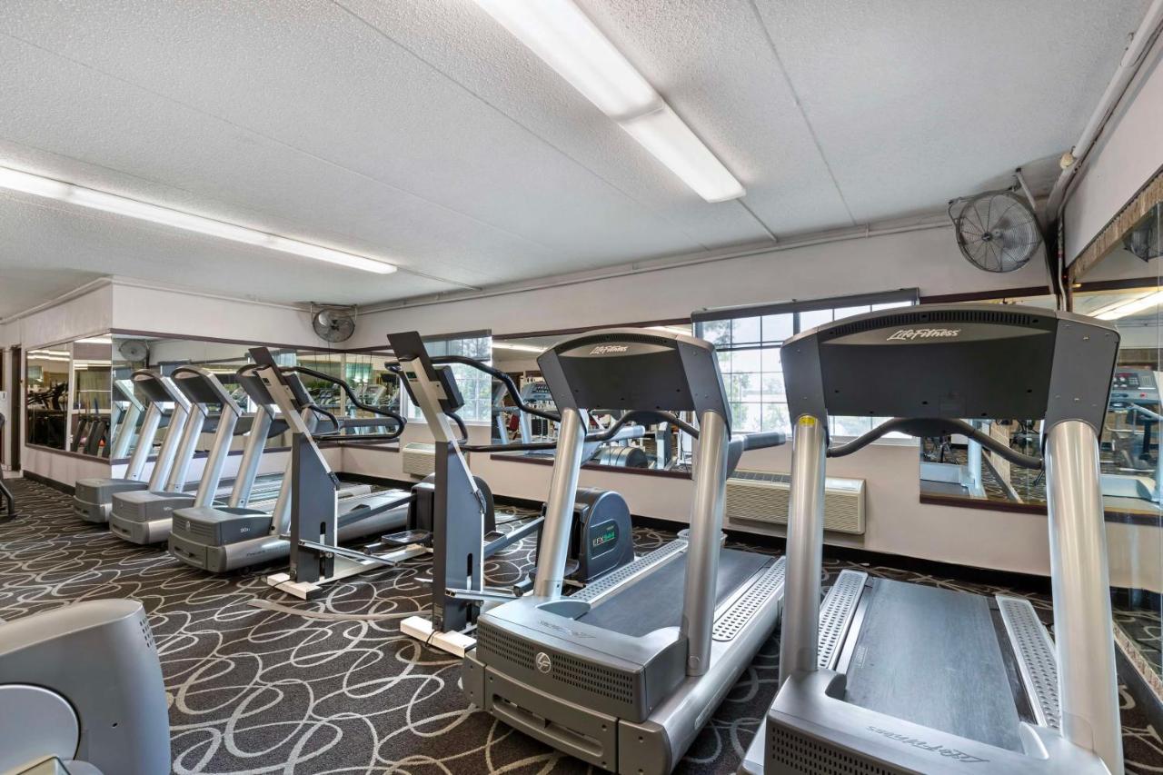  | Best Western Plus Longbranch Hotel & Convention Center