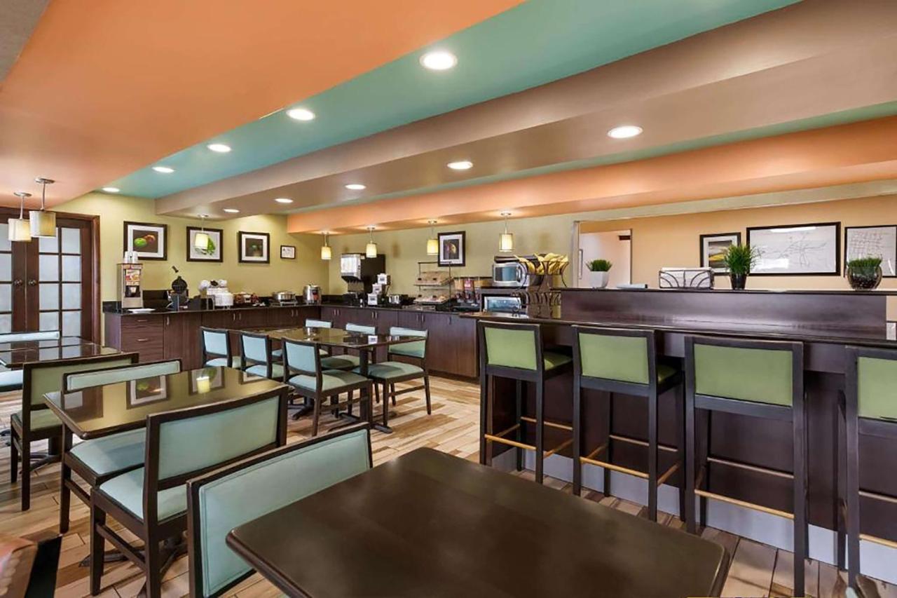 Best Western Plus Elizabeth City Inn & Suites