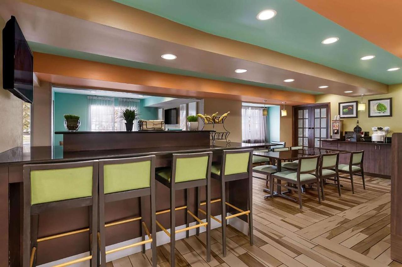 | Best Western Plus Elizabeth City Inn & Suites