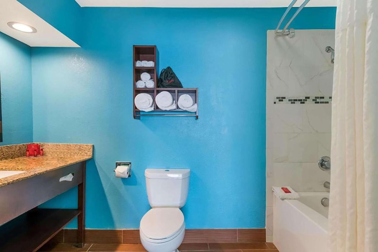 | Best Western Plus Elizabeth City Inn & Suites