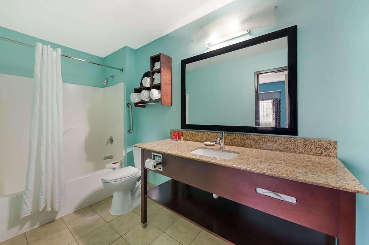 | Best Western Plus Elizabeth City Inn & Suites