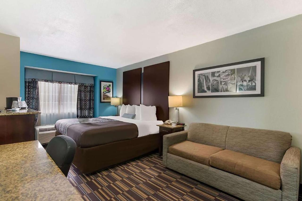 | Best Western Plus Elizabeth City Inn & Suites