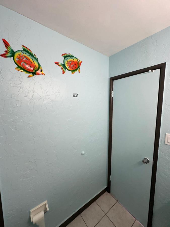 Standard King Room at Travel Inn & Suites