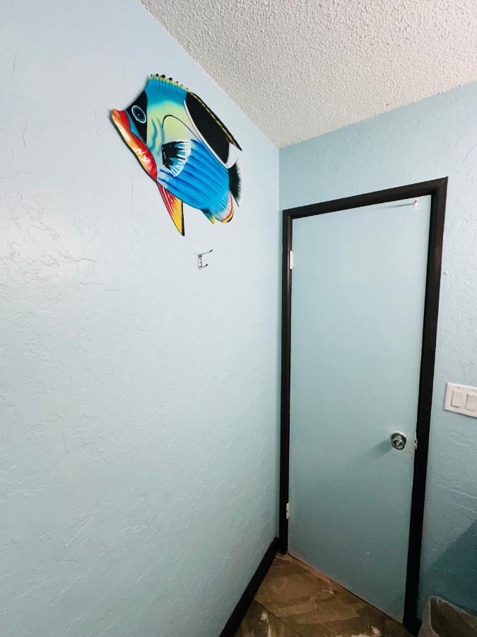 Standard Queen Room at Travel Inn & Suites