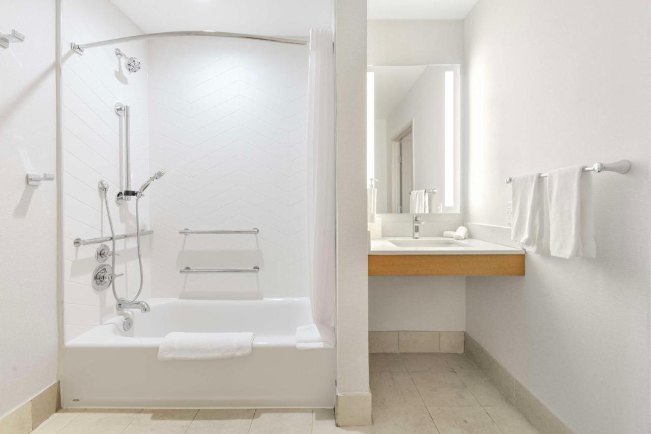 Queen Room with Two Queen Beds and Bath Tub - Disability Access at Hilton Garden Inn LAX El Segundo