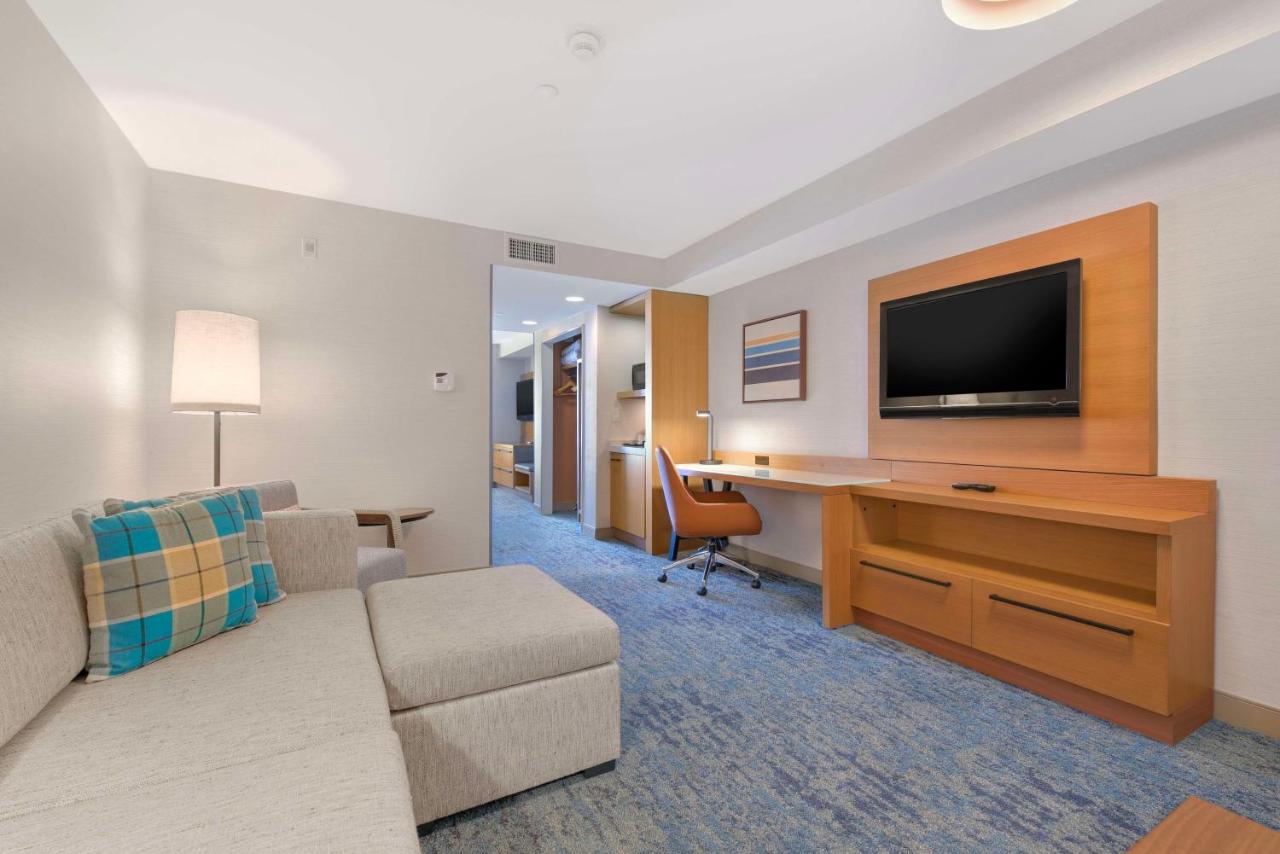 King Suite with Sofa Bed at Hilton Garden Inn LAX El Segundo