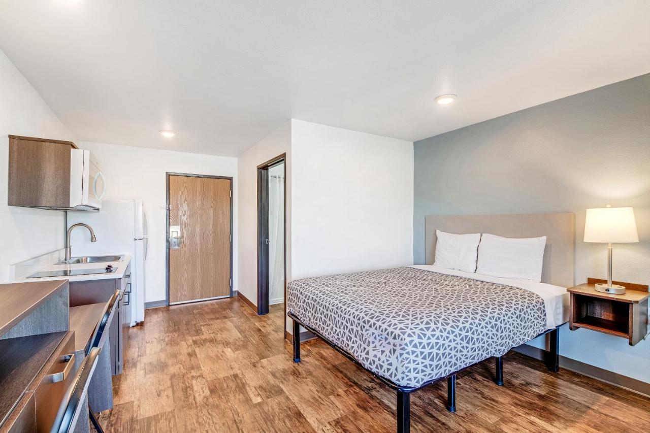 Standard Queen Room - Non-Smoking at WoodSpring Suites Austin North I-35