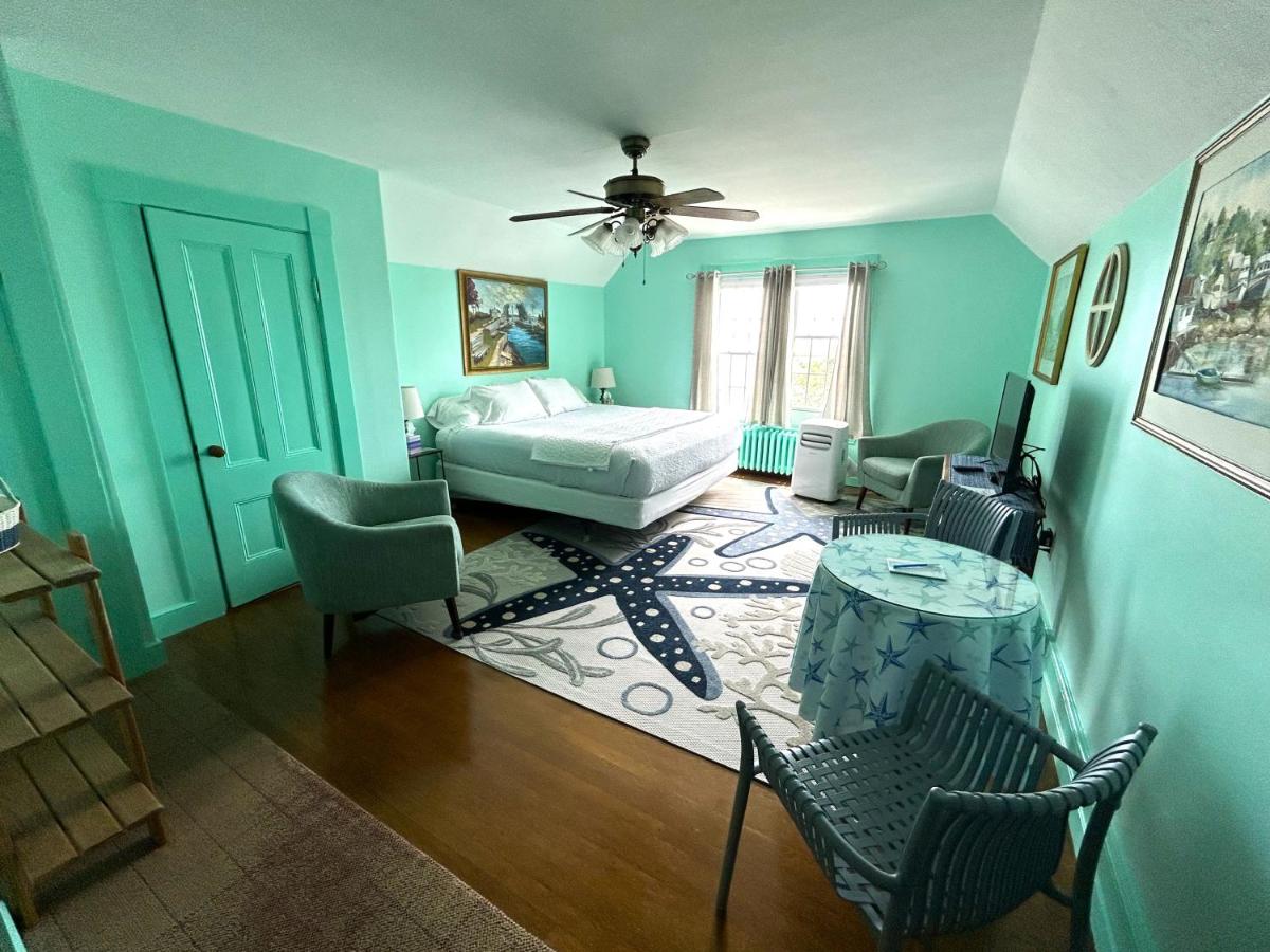  | Harborview Inn