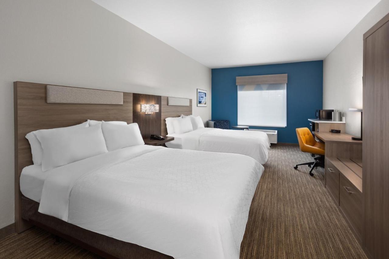 | Holiday Inn Express Hotel & Suites Acme-Traverse City, an IHG Hotel