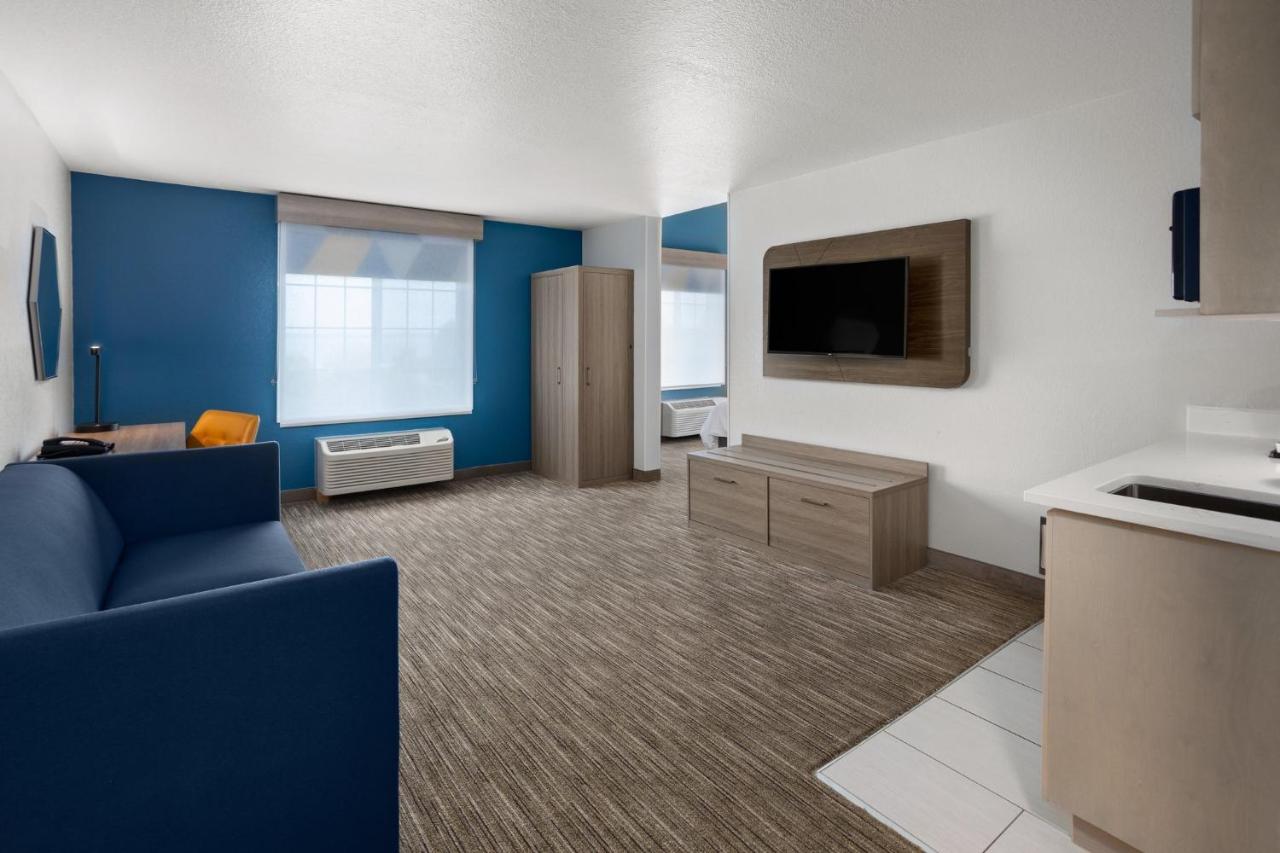| Holiday Inn Express Hotel & Suites Acme-Traverse City, an IHG Hotel