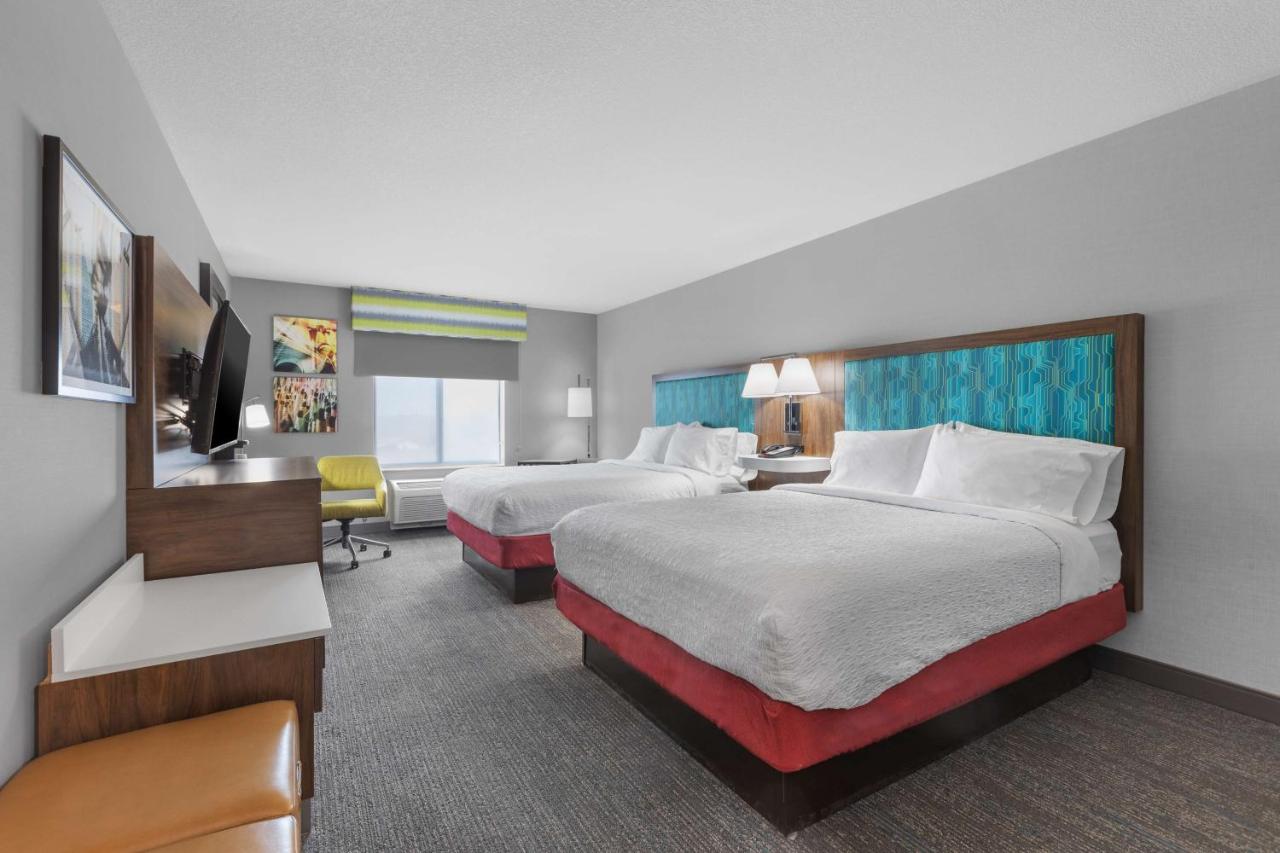 Queen Room - Non-Smoking at Hampton Inn Pendleton