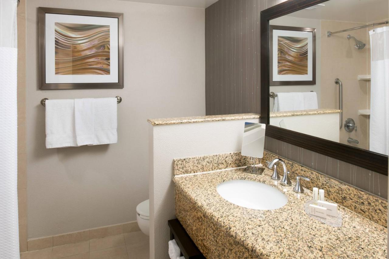 King Room with Sofa Bed and Roll-in Shower - Mobility and Hearing Accessible at Courtyard Jacksonville Orange Park