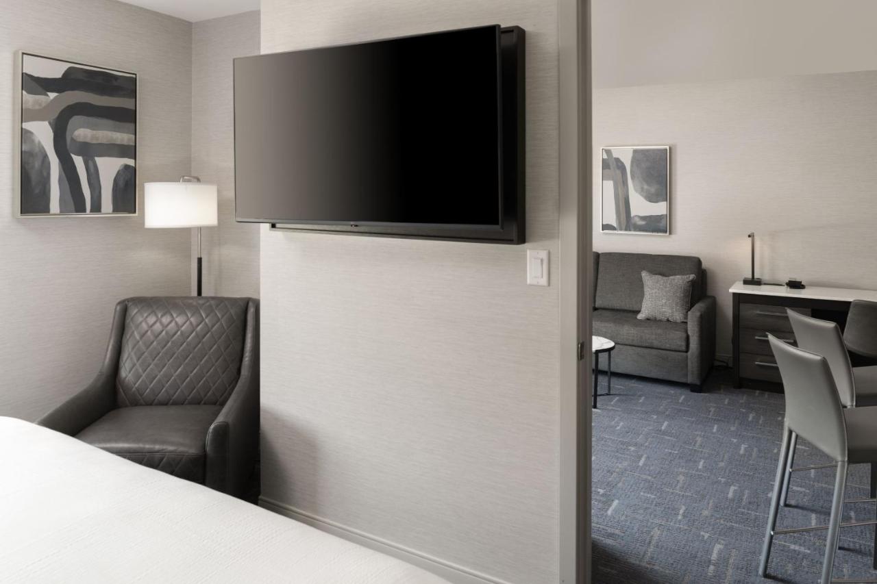 One-Bedroom King Suite at Residence Inn by Marriott Boston Concord