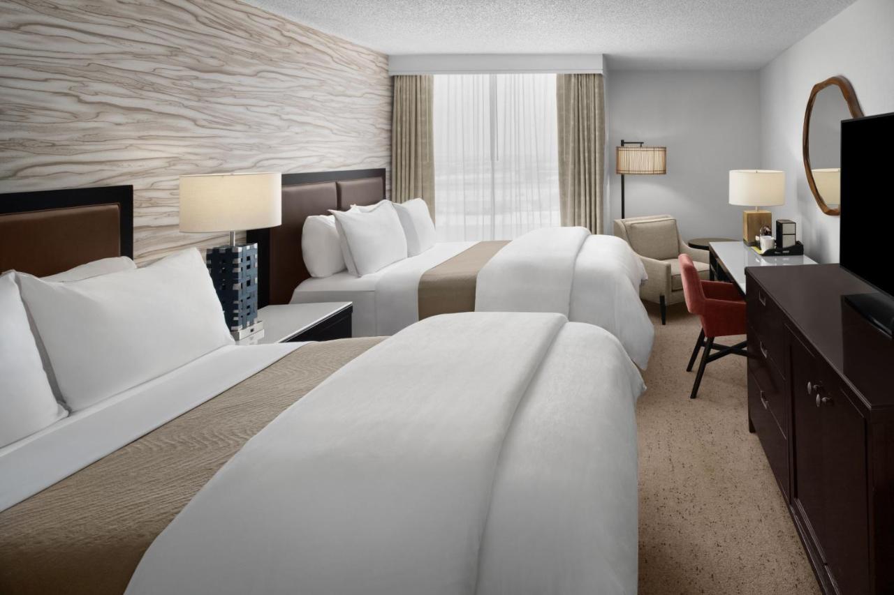 Guest room, 2 Queen at The Westin Dallas Fort Worth Airport