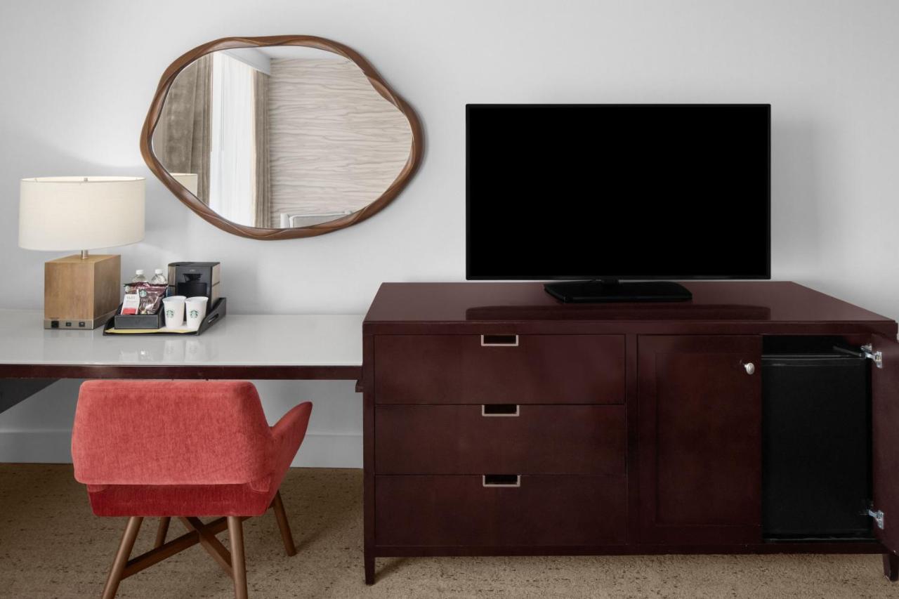 Executive level, Guest room, 2 Double, High floor at The Westin Dallas Fort Worth Airport
