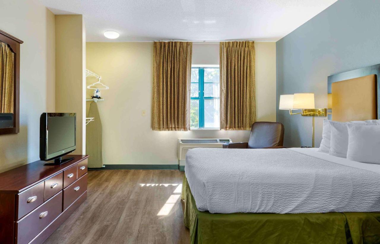  | Extended Stay America Suites - Hartford - Manchester