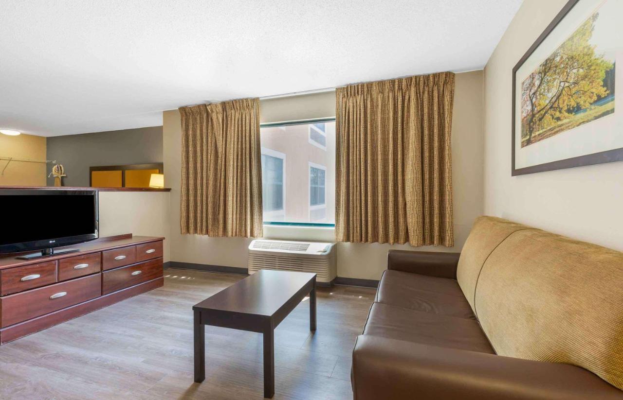  | Extended Stay America Suites - Hartford - Manchester