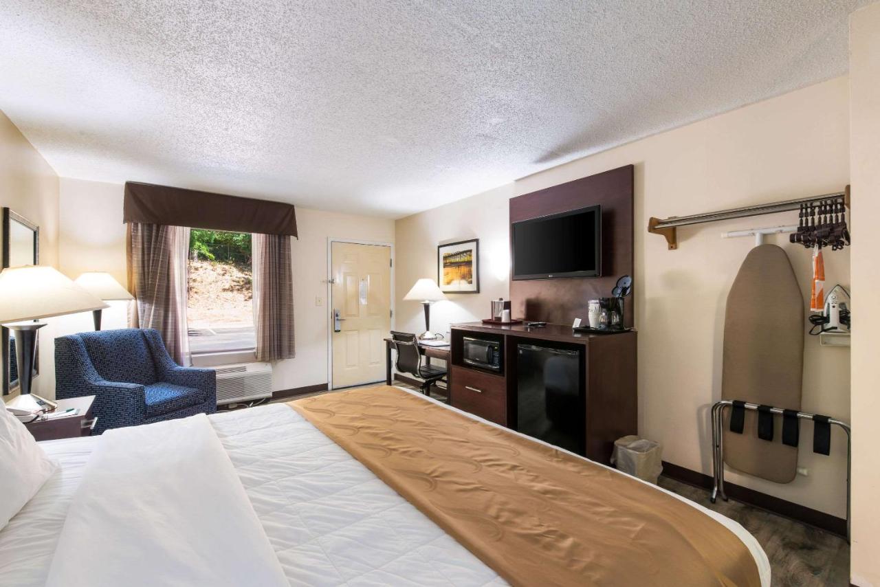 King Room - Non-Smoking at Quality Inn & Suites Rockingham
