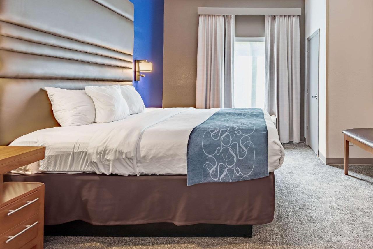 King Suite at Comfort Suites Denham Springs