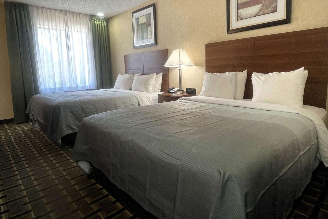 Queen Room with Two Queen Beds - Non-Smoking at Quality Inn Raton, NM