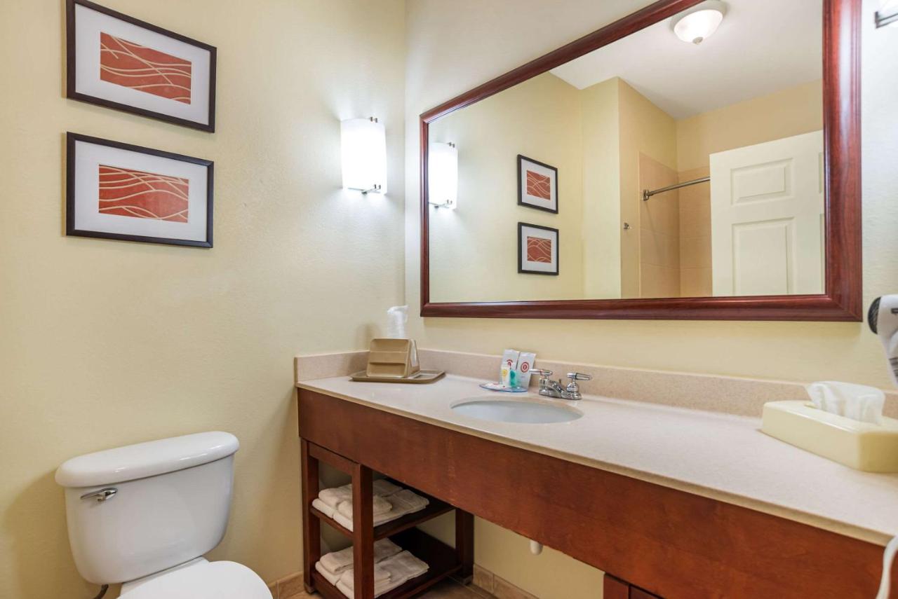 King Suite - Non-Smoking at Comfort Inn & Suites Crestview South
