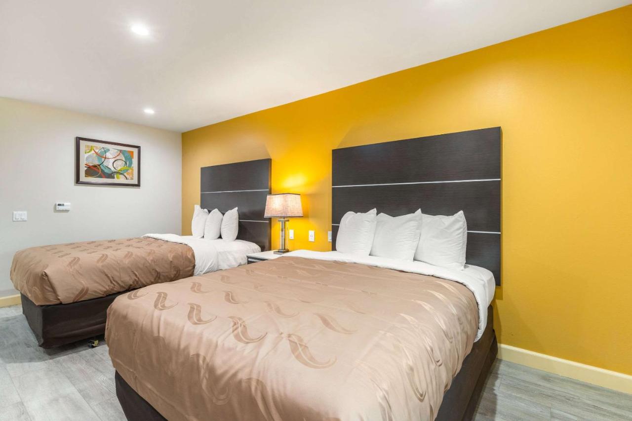 Queen Suite with Two Queen Beds - Accessible/Non-Smoking/1st Floor  at Quality Inn Banning I-10