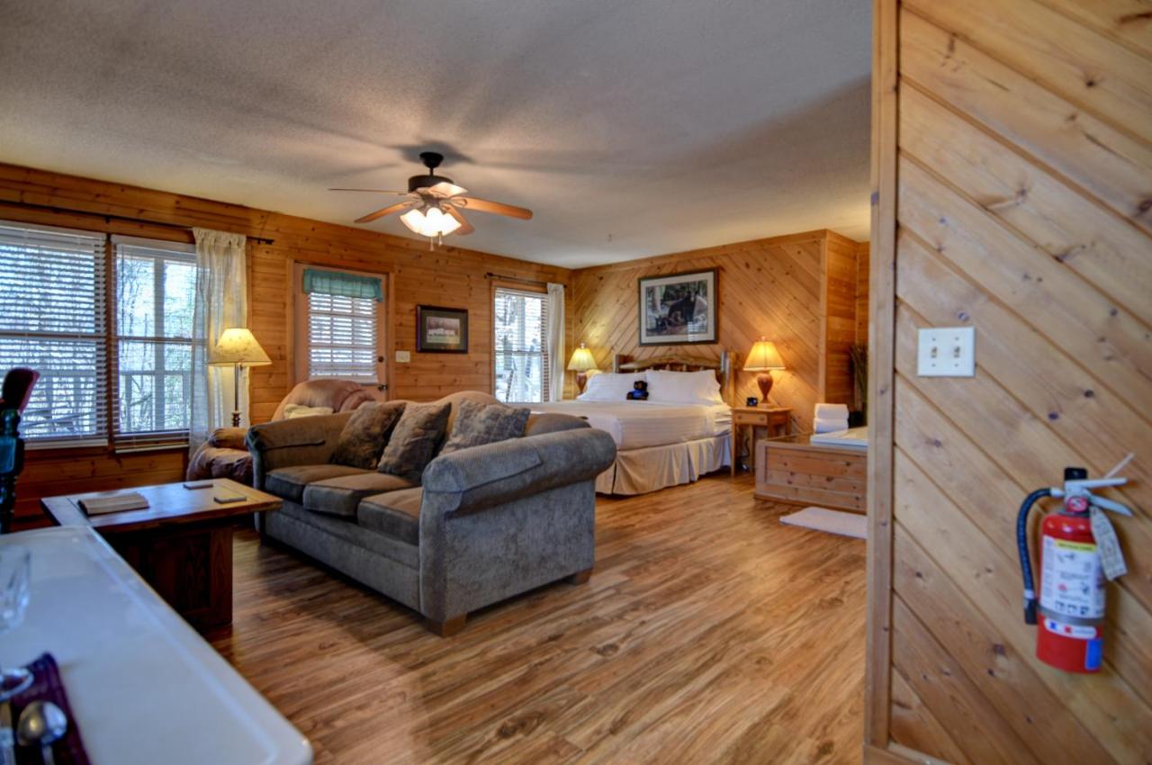 | Blue Mountain Mist Country Inn