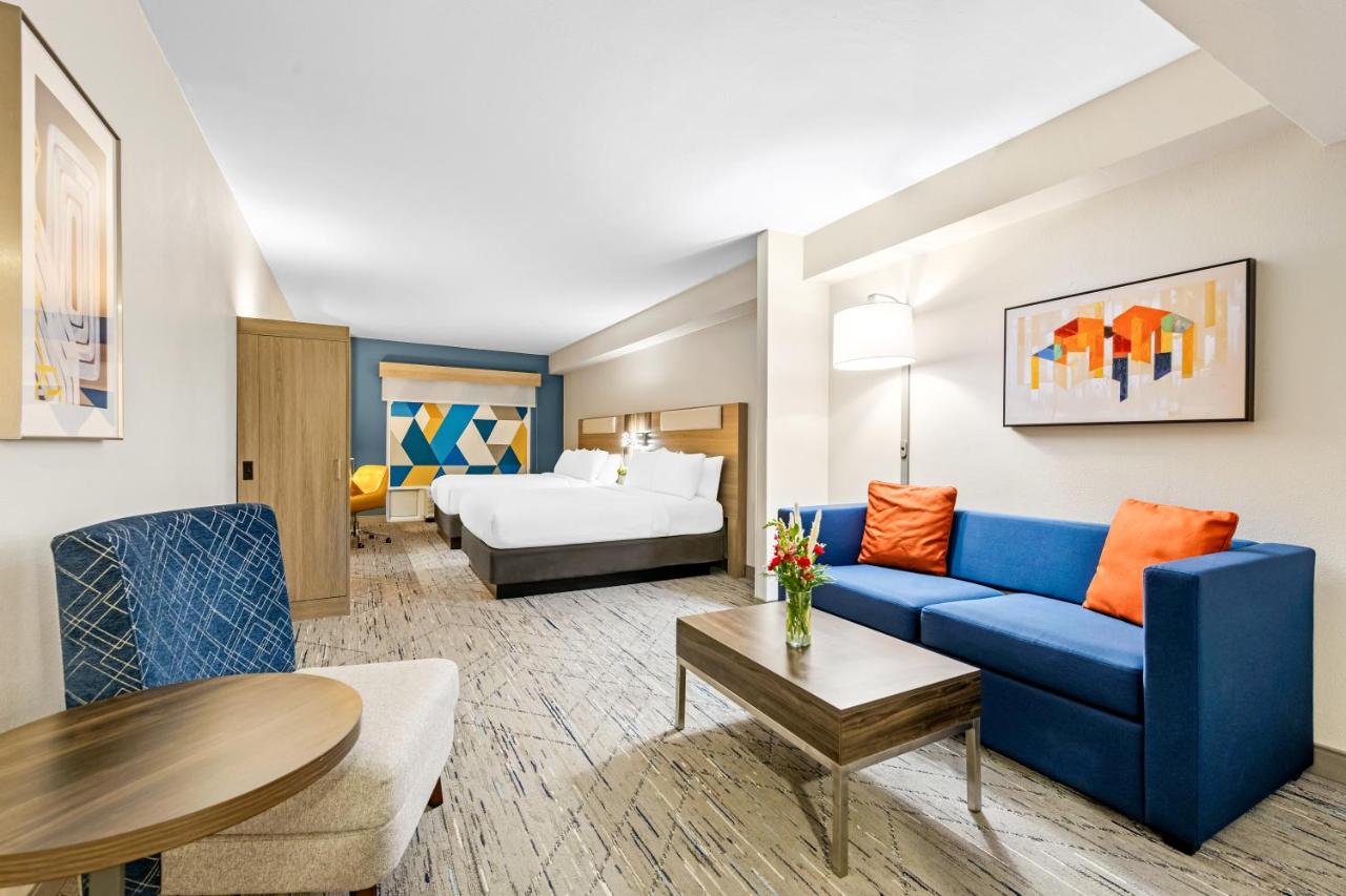 | Holiday Inn Express & Suites Sylva / Dillsboro, an IHG Hotel