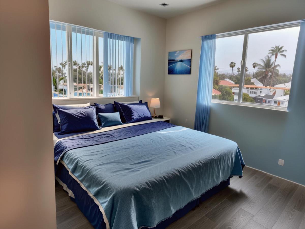  | Melrose 2 Bedroom Hollywood Apartments