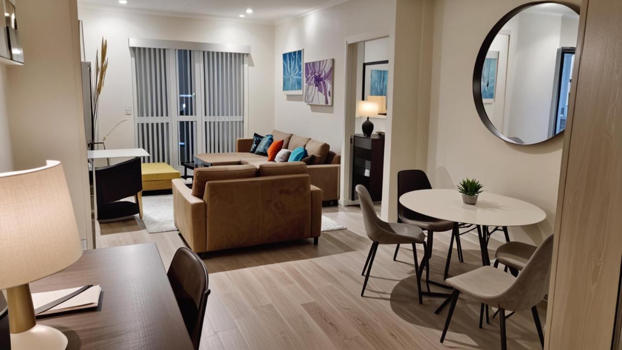  | Melrose 2 Bedroom Hollywood Apartments
