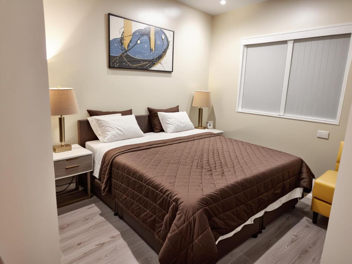  | Melrose 2 Bedroom Hollywood Apartments
