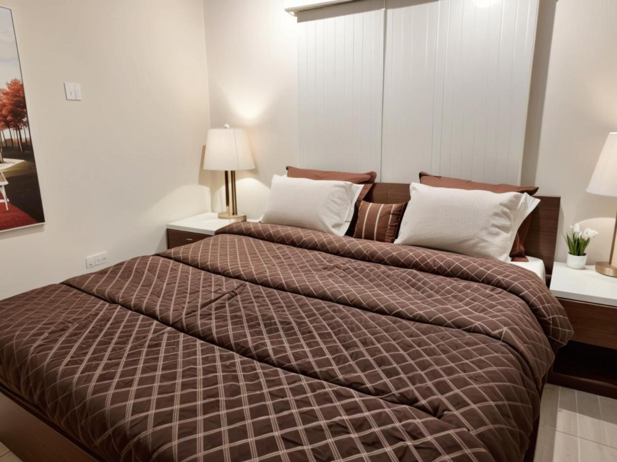  | Melrose 2 Bedroom Hollywood Apartments