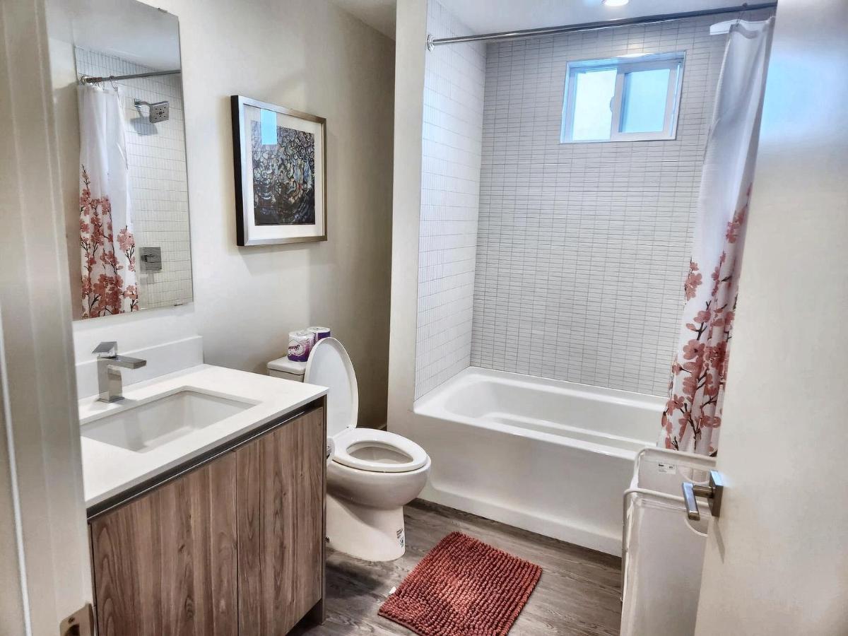  | Melrose 2 Bedroom Hollywood Apartments
