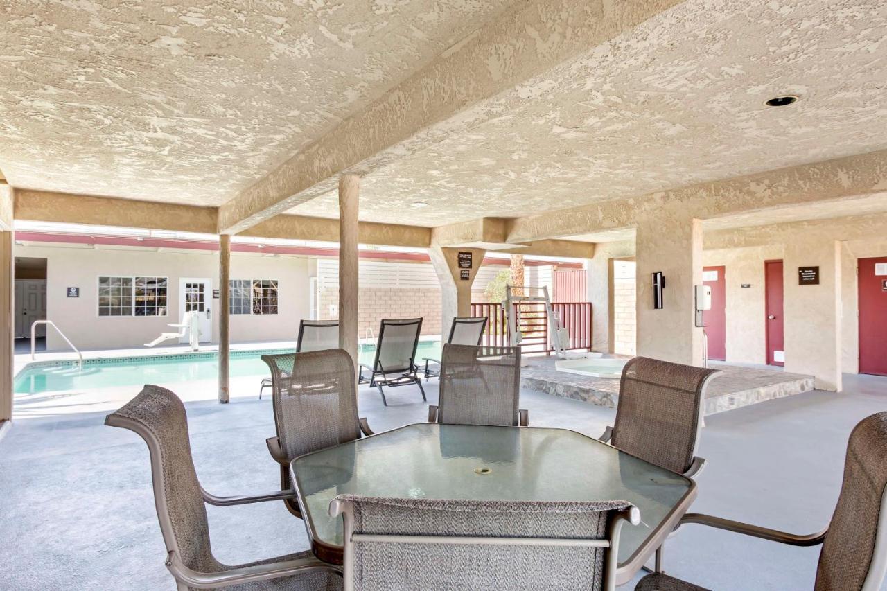  | Best Western China Lake Inn