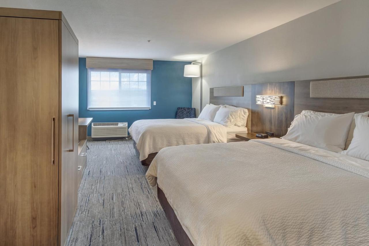 | Holiday Inn Express Portland East - Troutdale, an IHG Hotel