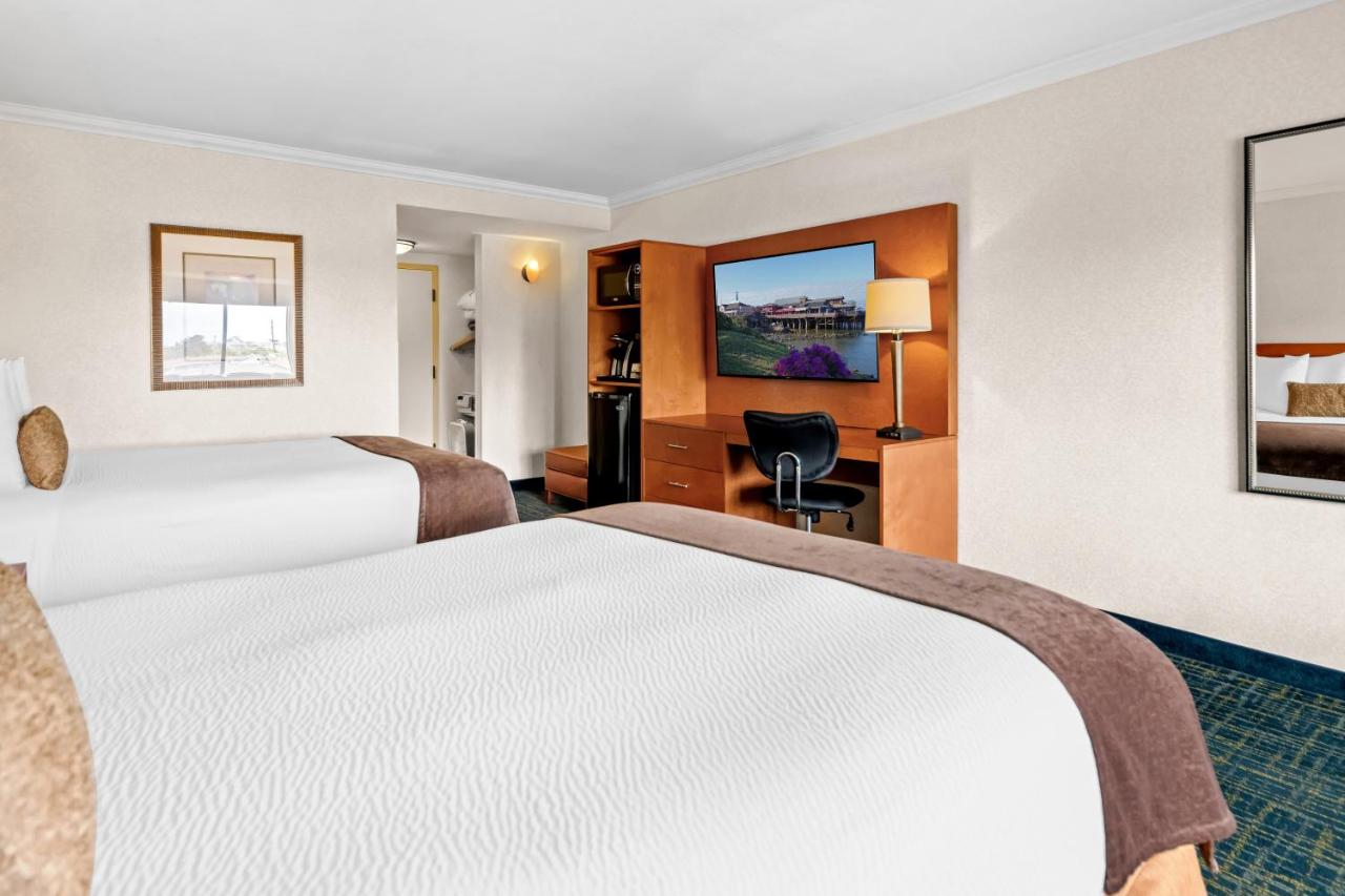 Queen Room with Two Queen Beds - Non-Smoking at Best Western De Anza Inn