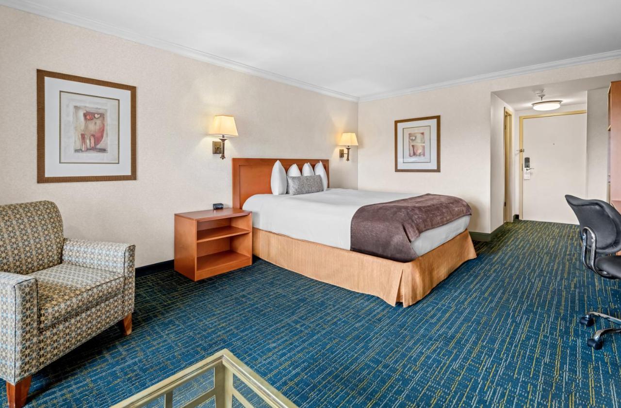 | Best Western De Anza Inn