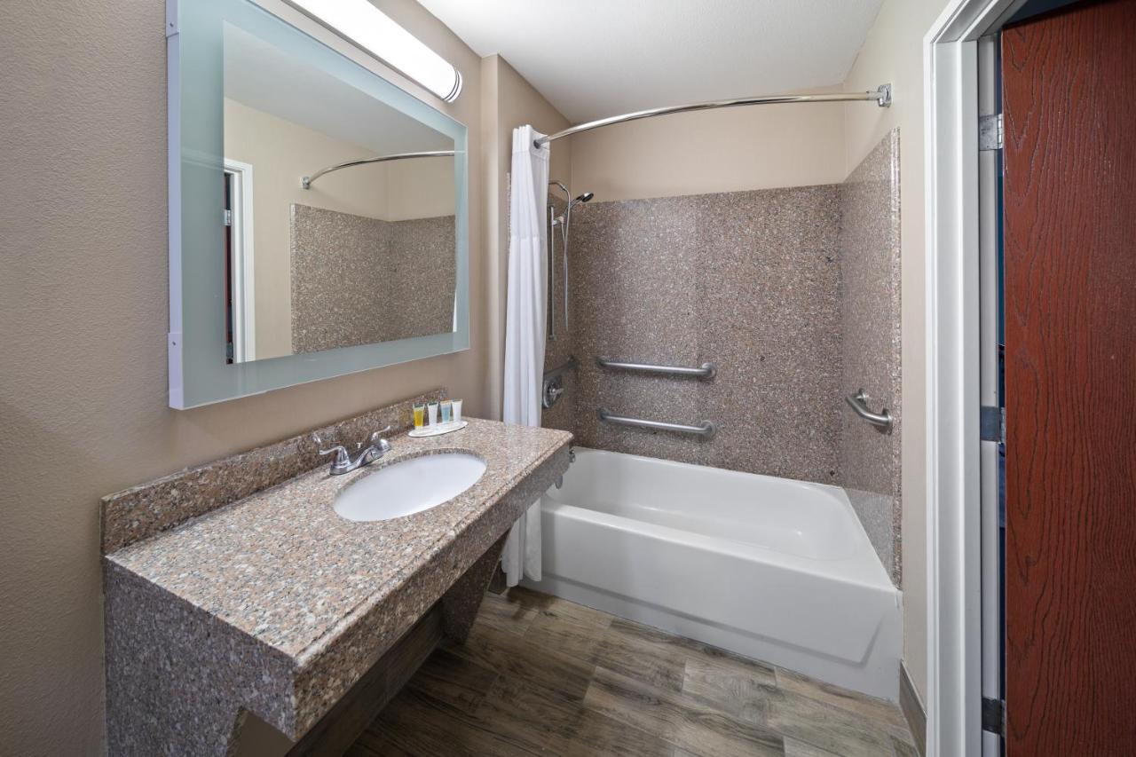 Queen Studio Suite with Two Queen Beds and Bath Tub - Mobility/Hearing Access - Non-Smoking at Super 8 by Wyndham Lubbock West