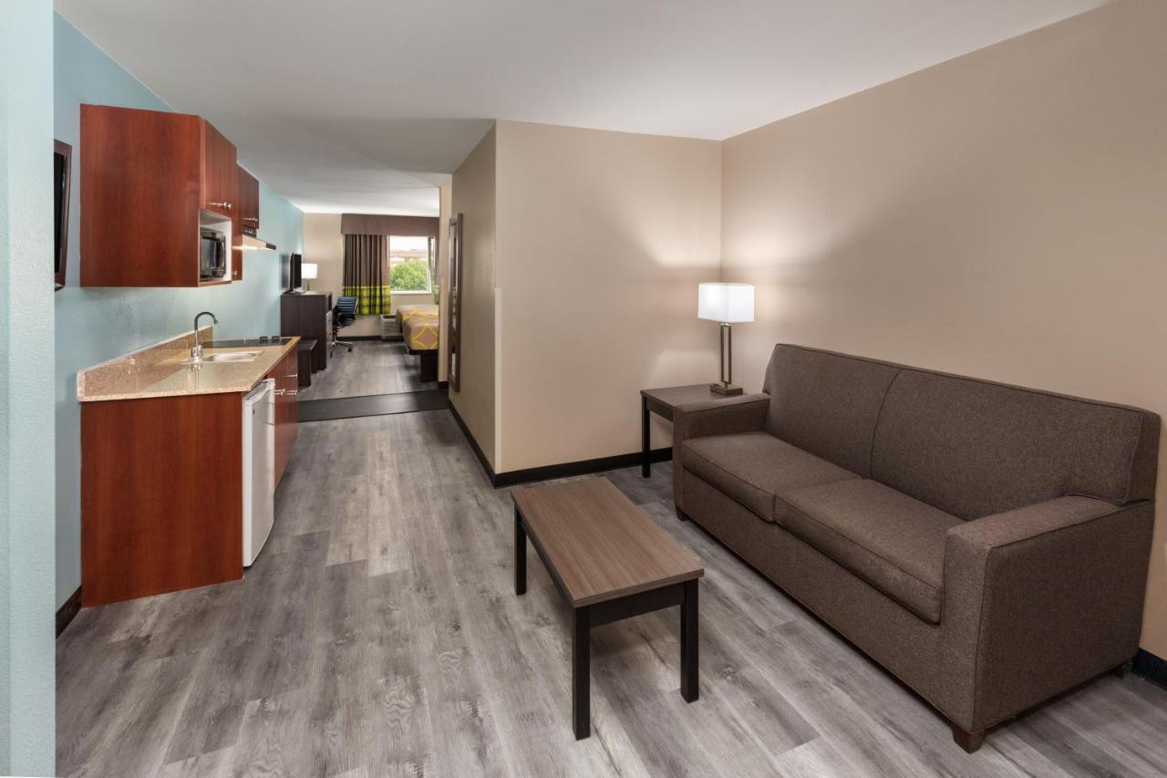Queen Studio Suite with Two Queen Beds and Bath Tub - Mobility/Hearing Access - Non-Smoking at Super 8 by Wyndham Lubbock West