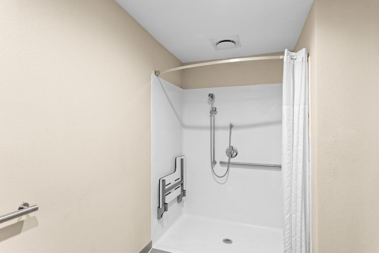 Efficiency King Room - Accessible/Non-Smoking at Comfort Inn & Suites Grenada