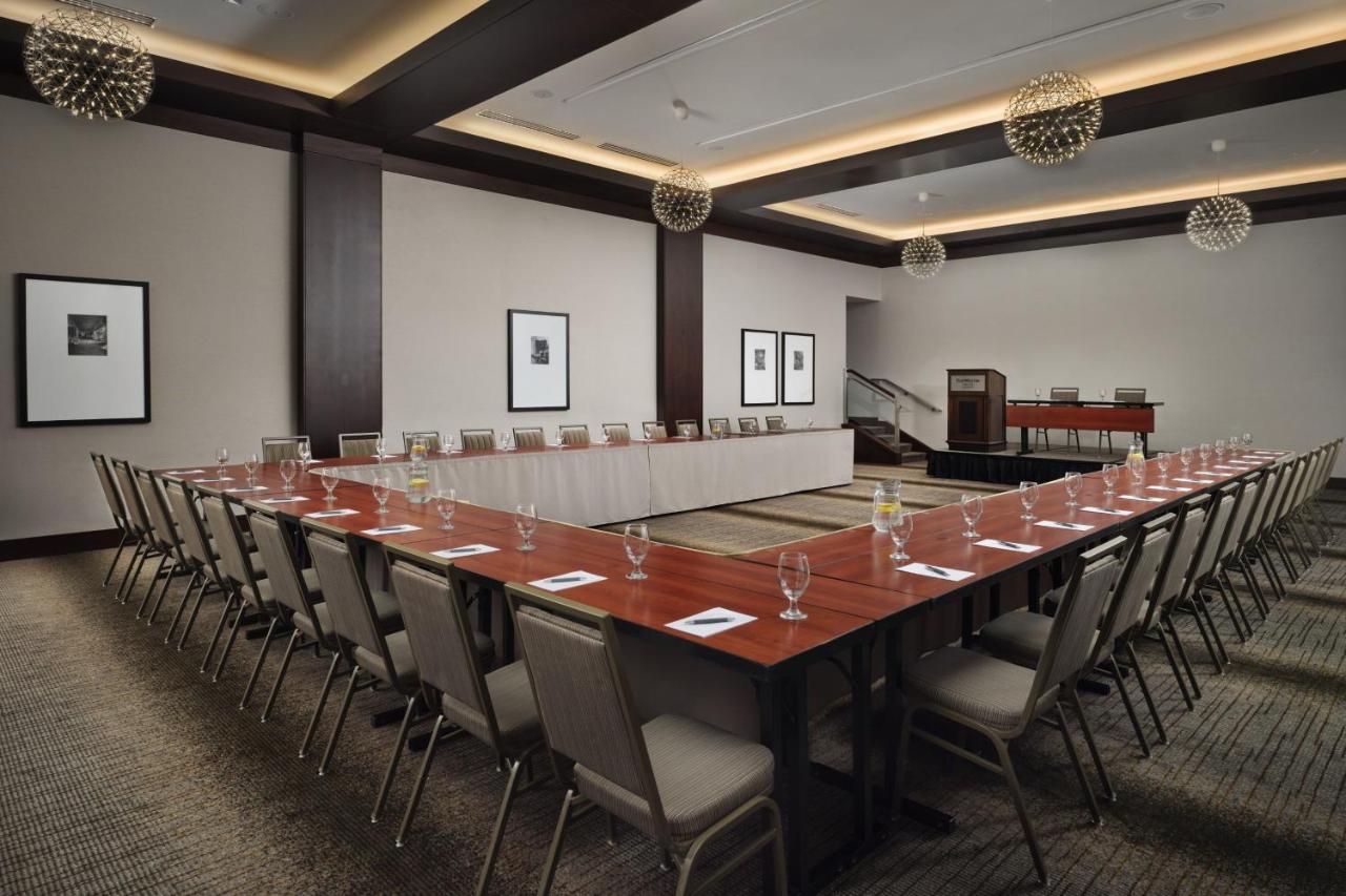 | The Westin Portland Harborview