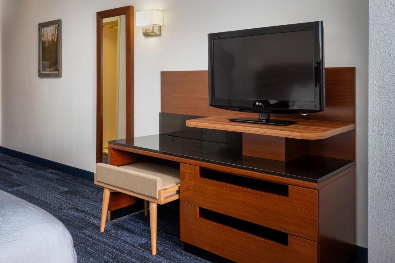 | Fairfield Inn & Suites by Marriott Smithfield Selma/I-95