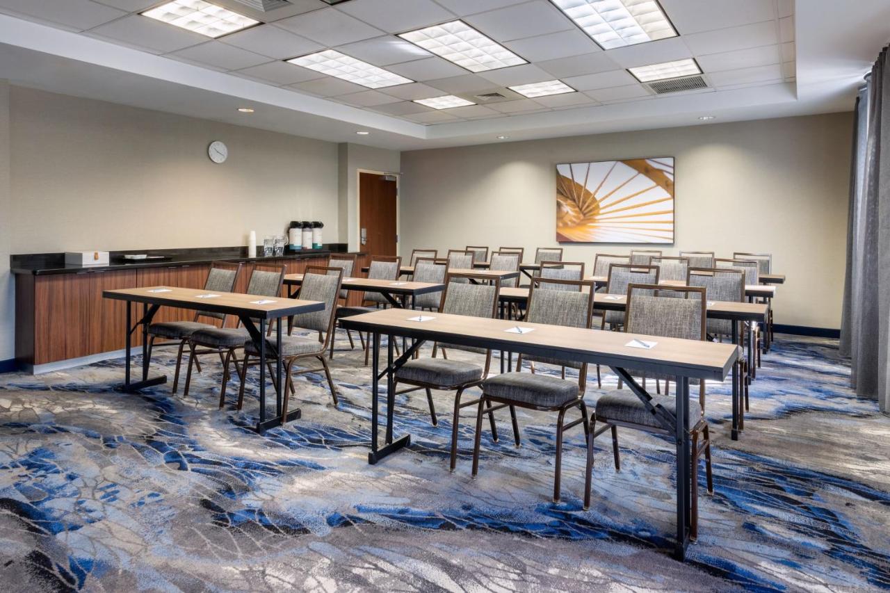 | Fairfield Inn & Suites by Marriott Smithfield Selma/I-95
